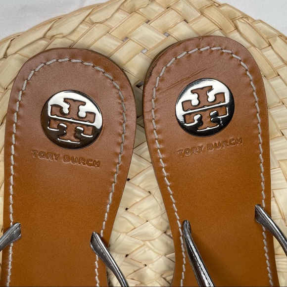 NEW Tory Burch Abitha Flip Flop Sandals 11 Pewter Mirror Metallic Leather Silver - Picture 7 of 10